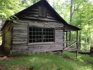 Avent Cabin exterior view