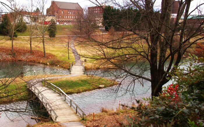 Maryville Greenbelt Park bridge